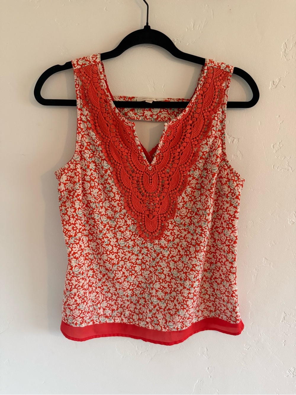 Skies are Blue- Sleeveless Red Floral Crochet-Accent Women's Top